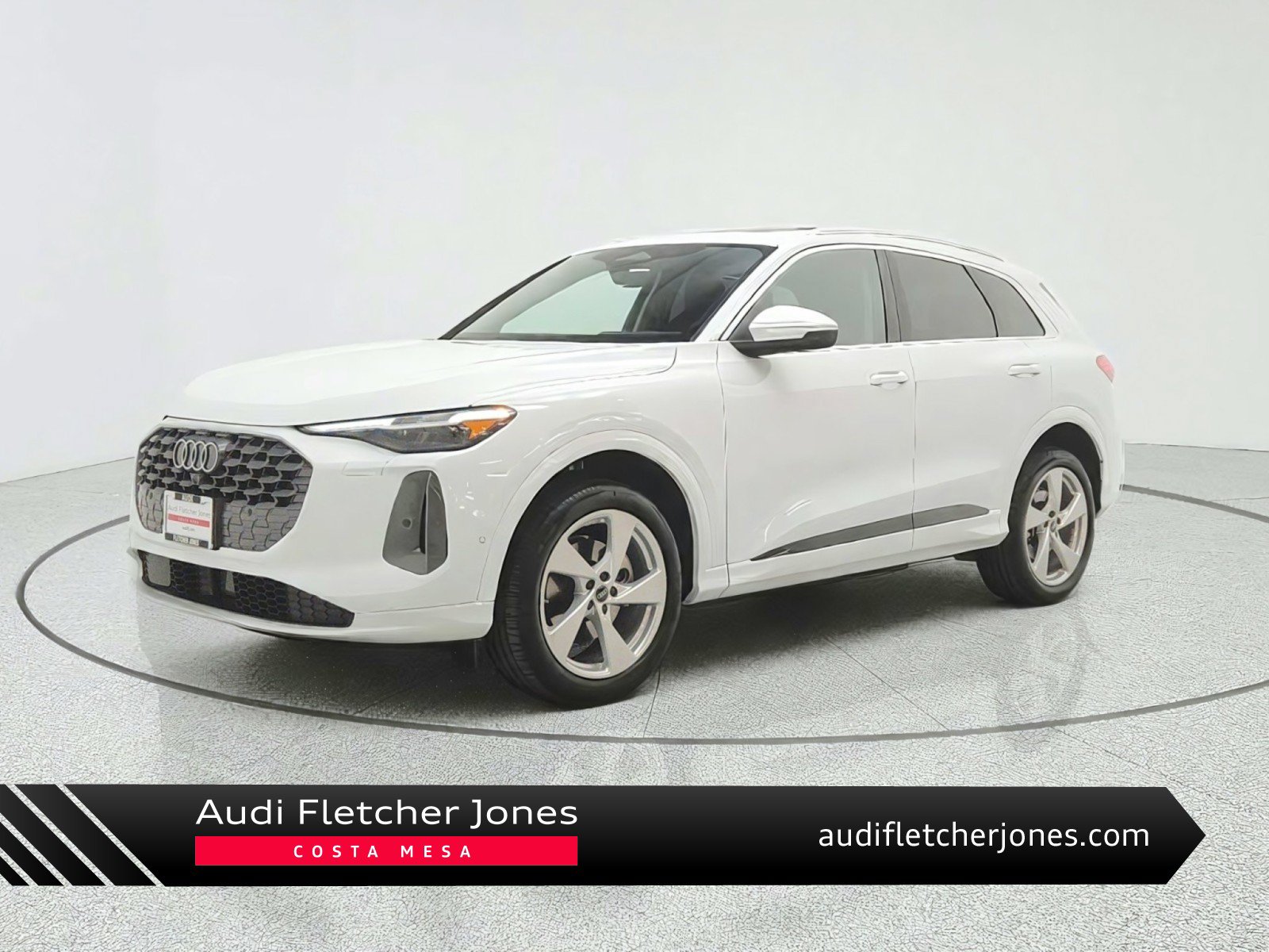 Used 2025 Audi Q5 Premium Plus AWD/4WD image 1