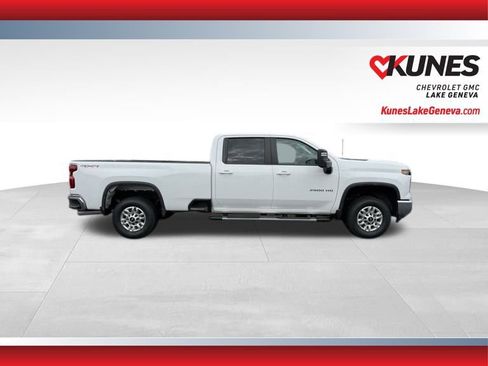 Used 2025 Chevrolet Silverado 2500 LT w/ Convenience Package image 3