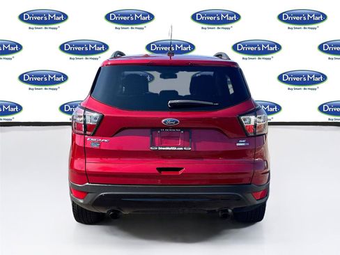 Used 2018 Ford Escape SE w/ Ford Safe & Smart Package image 7