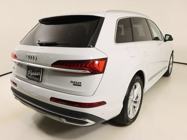 Certified 2023 Audi Q7 3.0T Prestige AWD/4WD image 5