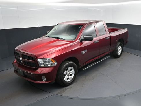 Used 2019 RAM 1500 Express AWD/4WD image 30