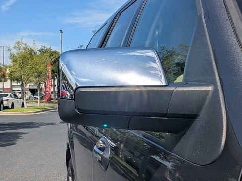 Used 2017 Lincoln Navigator Reserve RWD image 10