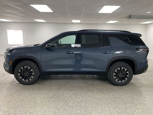 New 2026 Chevrolet Traverse Z71 w/ Driver Confidence Package AWD/4WD image 5