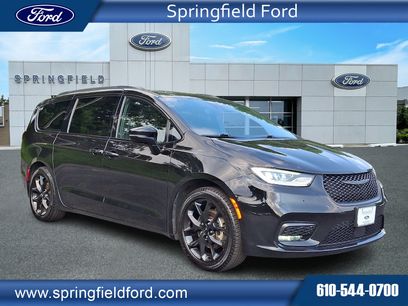Used 2025 Chrysler Pacifica Limited