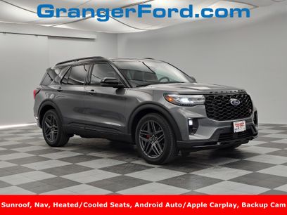 Used 2025 Ford Explorer ST