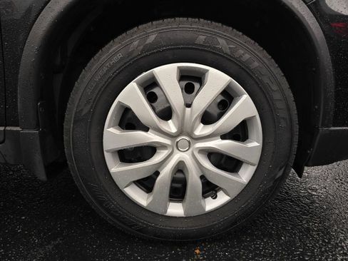Used 2019 Nissan Rogue SV AWD/4WD image 9