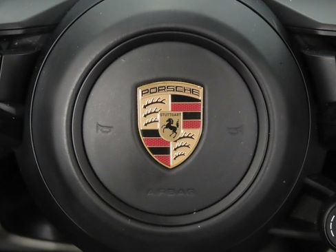 Certified 2025 Porsche Cayenne E-Hybrid AWD/4WD image 22