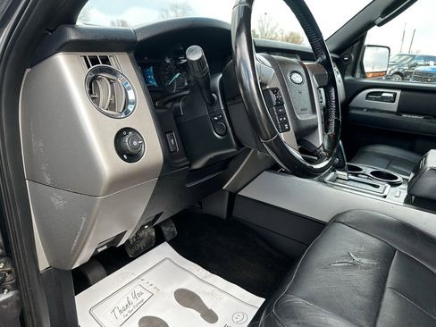 Used 2015 Ford Expedition Limited w/ Equipment Group 301A image 29