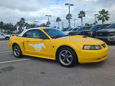 Used 2004 Ford Mustang GT image 2