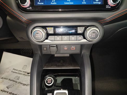 New 2025 Nissan Versa SR w/ Trunk Package FWD image 21