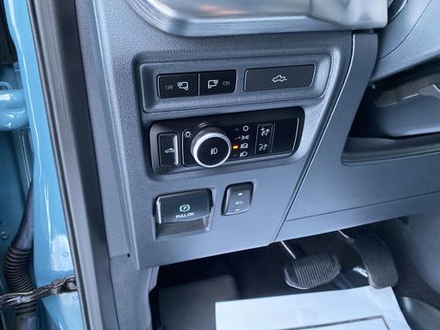 Used 2023 Ford F150 Lariat image 29