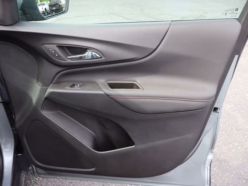 Used 2024 Chevrolet Equinox RS AWD/4WD image 29
