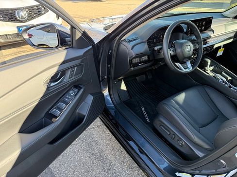 Certified 2025 Honda Accord Touring image 14