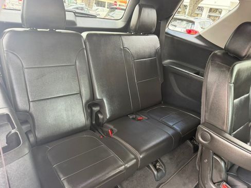 Used 2020 Chevrolet Traverse RS AWD/4WD image 19