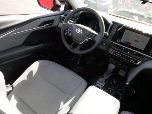 Certified 2025 Toyota Camry LE FWD image 9