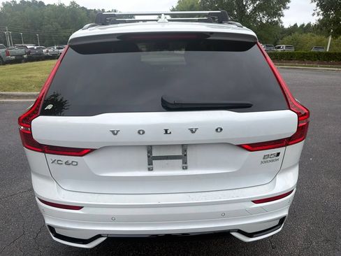 Used 2024 Volvo XC60 B5 Core AWD/4WD image 6