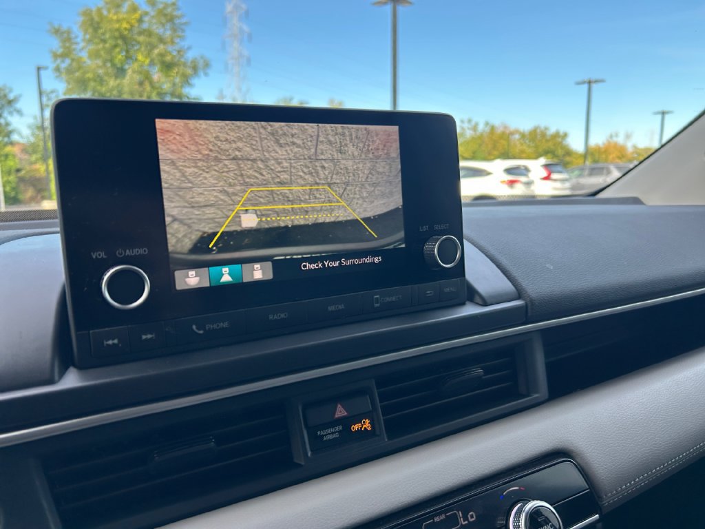 Used 2024 Honda Pilot LX image 27