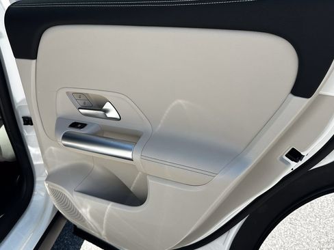 Certified 2025 Mercedes-Benz GLA 250 4MATIC image 19