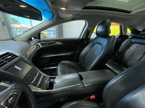 Used 2014 Lincoln MKZ Hybrid FWD image 12