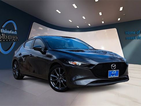 Used 2021 MAZDA MAZDA3 s image 1