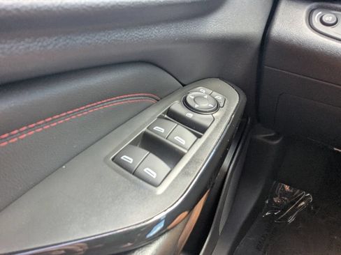 Used 2025 Chevrolet Trax RS w/ Driver Confidence Package FWD image 10