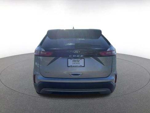 Used 2024 Ford Edge SEL image 12