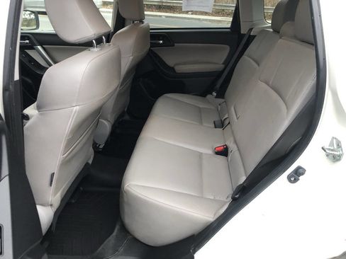 Used 2015 Subaru Forester 2.5i Limited image 9
