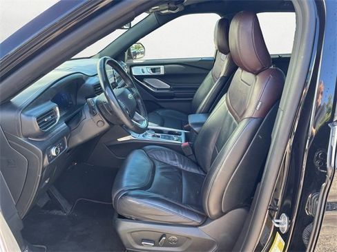 Used 2020 Ford Explorer Platinum w/ Premium Technology Package image 10