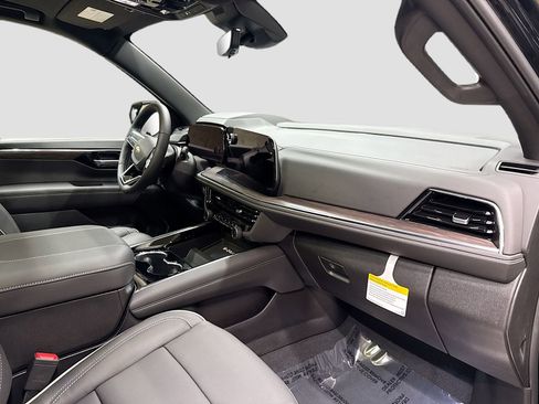 New 2026 Chevrolet Tahoe Premier image 38