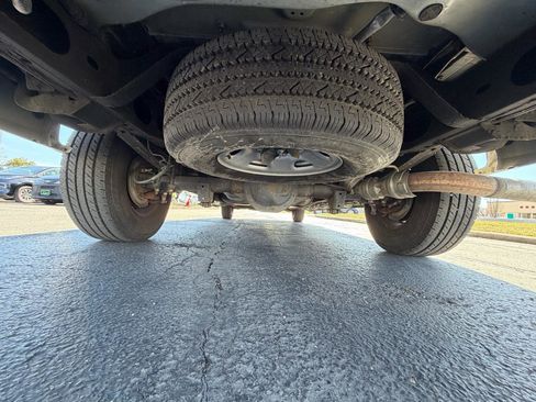 Used 2023 Chevrolet Express 3500 LT w/ LT Preferred Equipment Group image 16