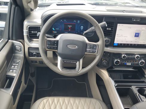 New 2026 Ford F450 Platinum w/ Platinum Plus Package image 14