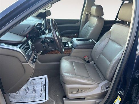 Used 2020 Chevrolet Suburban Premier image 9
