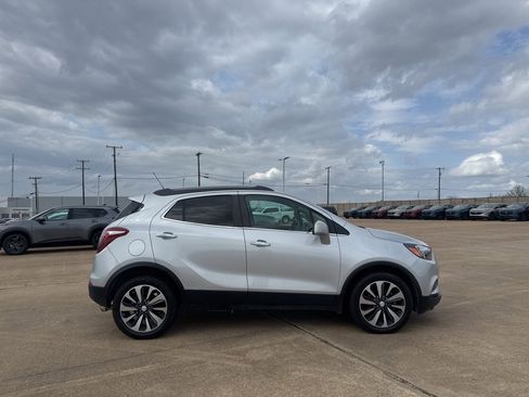 Used 2022 Buick Encore Preferred image 23