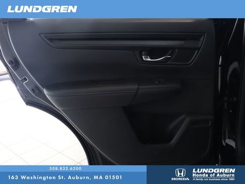 Used 2025 Honda CR-V LX image 12