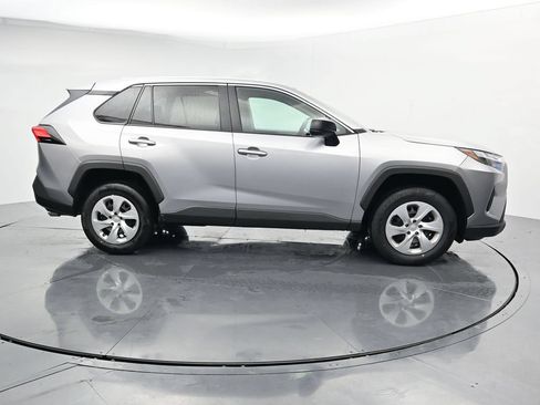 Used 2024 Toyota RAV4 LE AWD/4WD image 9