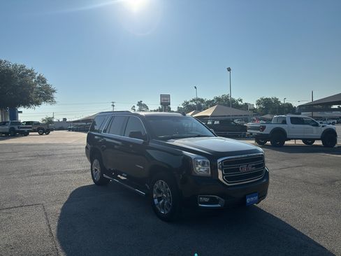 Used 2016 GMC Yukon SLT w/ Open Road Package RWD image 3