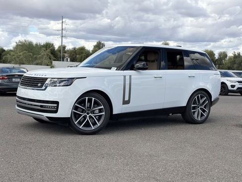 New 2026 Land Rover Range Rover SE image 2