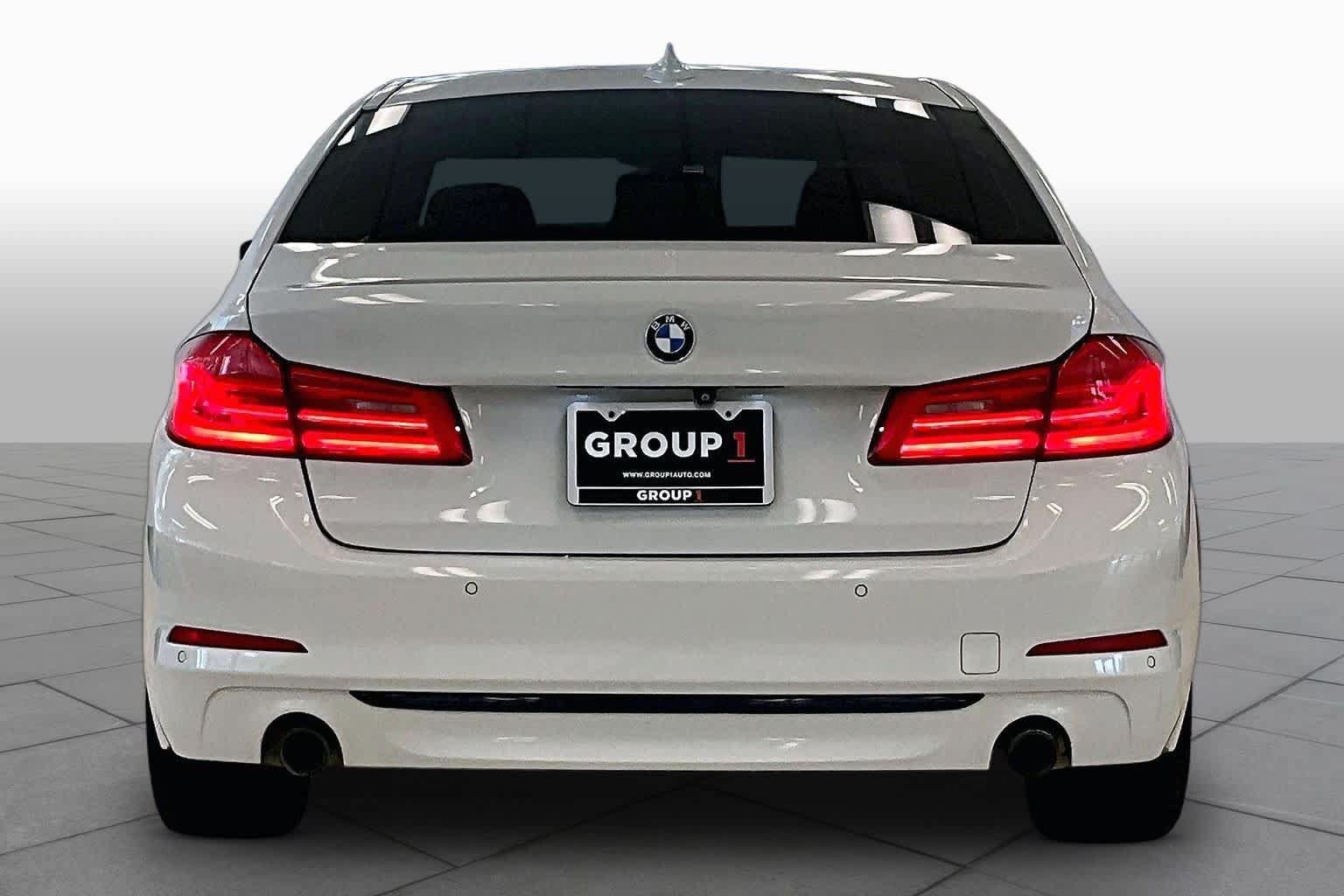 Used 2019 BMW 530i w/ Convenience Package RWD image 4