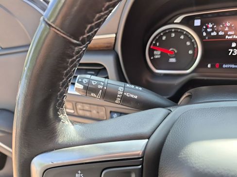 Used 2021 Chevrolet Suburban Premier w/ Premium Package image 36