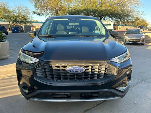 Used 2025 Ford Escape Active AWD/4WD image 5