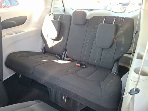 Used 2020 Chrysler Voyager LX w/ Cold Weather Group image 11