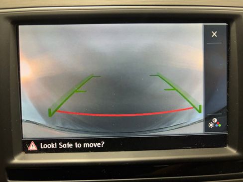 Used 2016 Volkswagen Golf S image 25