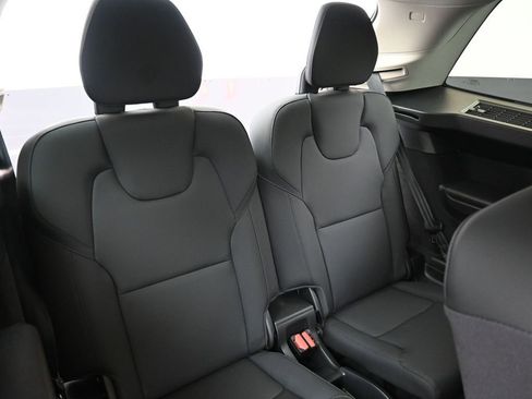 New 2026 Volvo XC90 B6 Plus w/ Protection Package Premier image 17