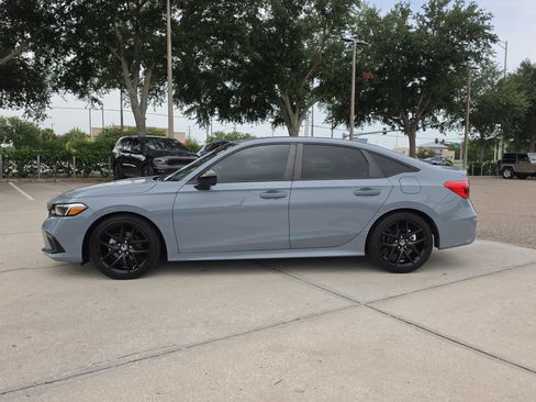 Used 2024 Honda Civic Sport image 5