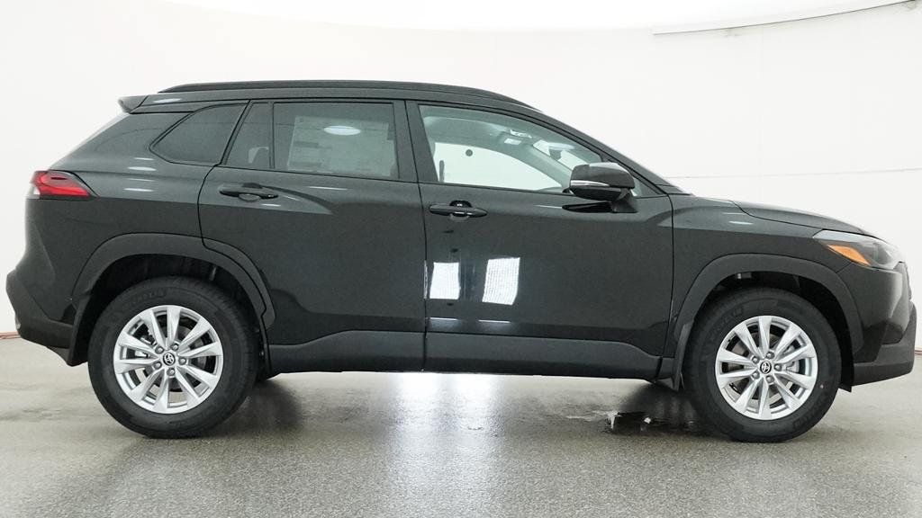 New 2026 Toyota Corolla Cross LE FWD image 13