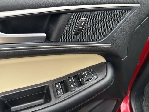 Used 2024 Ford Edge SEL w/ Convenience Package image 30