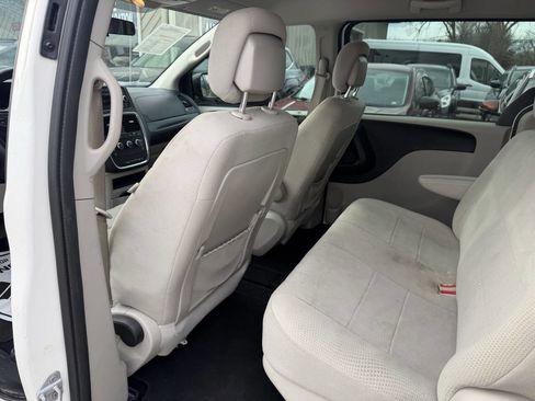 Used 2013 Dodge Grand Caravan American Value Package image 21