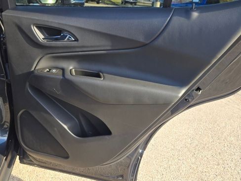 Used 2023 Chevrolet Equinox LT image 10