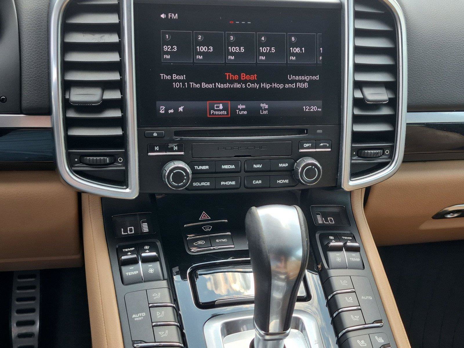 Used 2017 Porsche Cayenne S AWD/4WD image 27