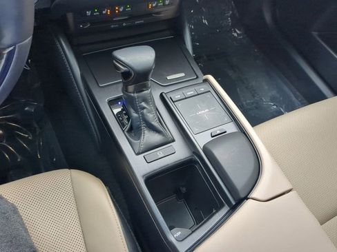 Used 2021 Lexus ES 250 w/ Premium Package image 16